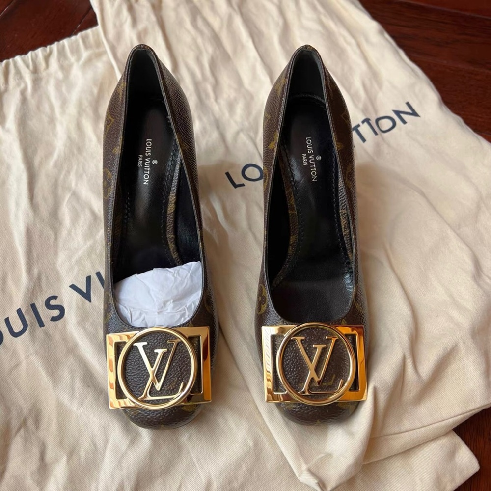 Louis Vuitton Brown Heels with Gold Logo